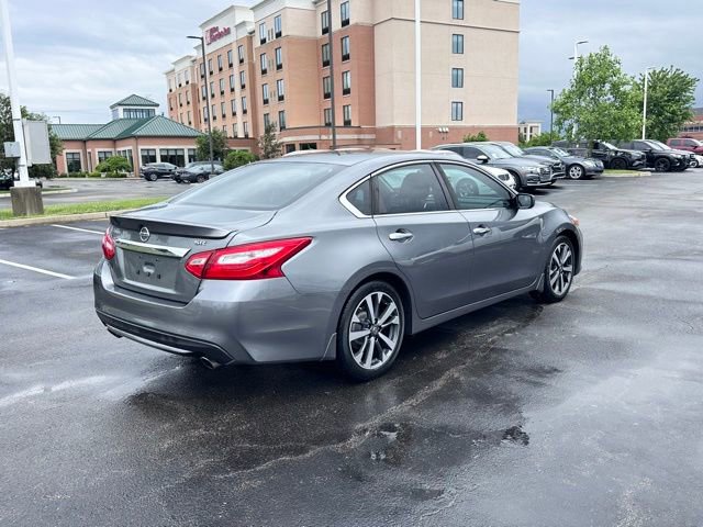 Used 2016 Nissan Altima 2.5 SR FWD image 8