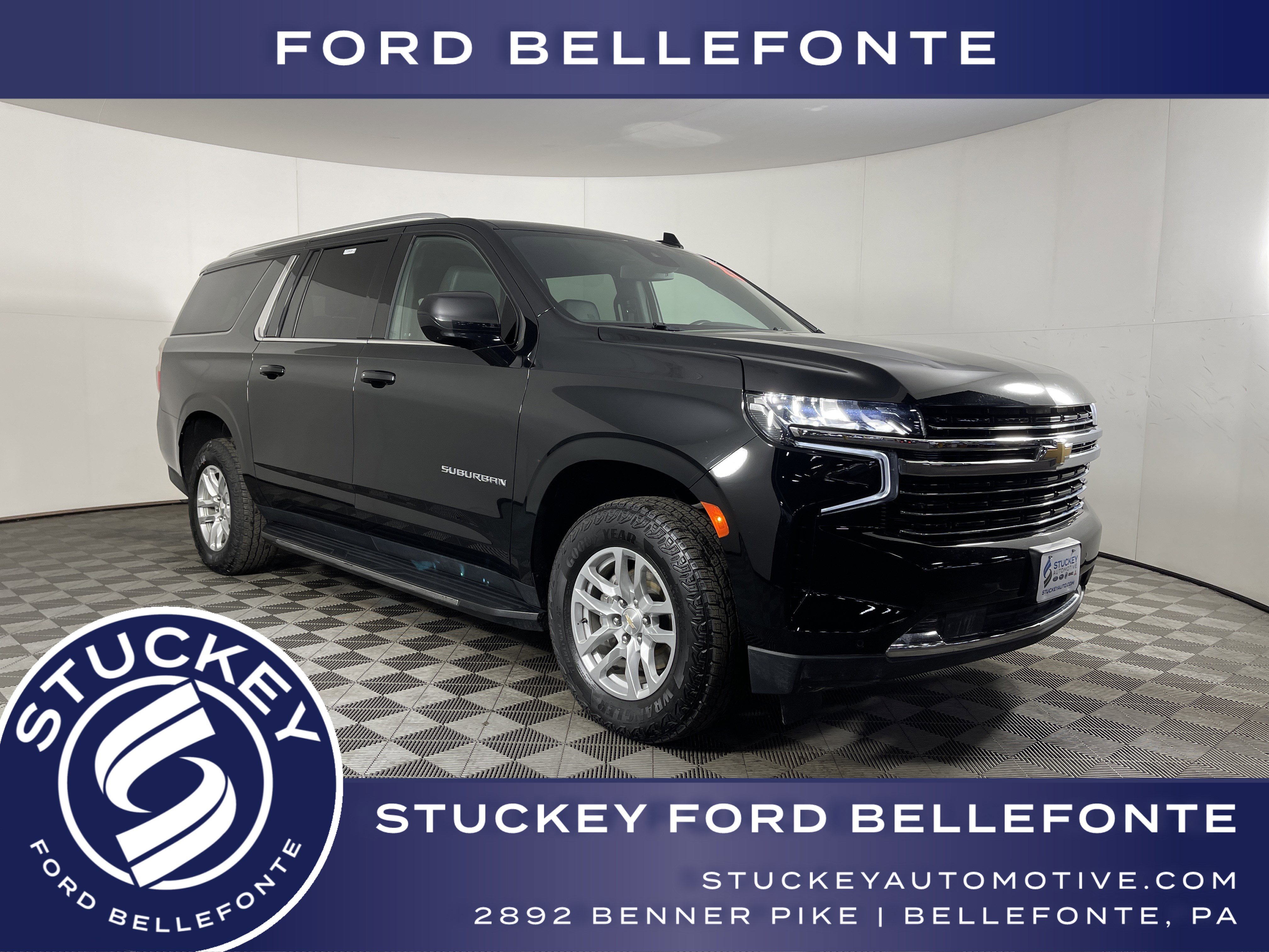 Used 2023 Chevrolet Suburban LT image 1