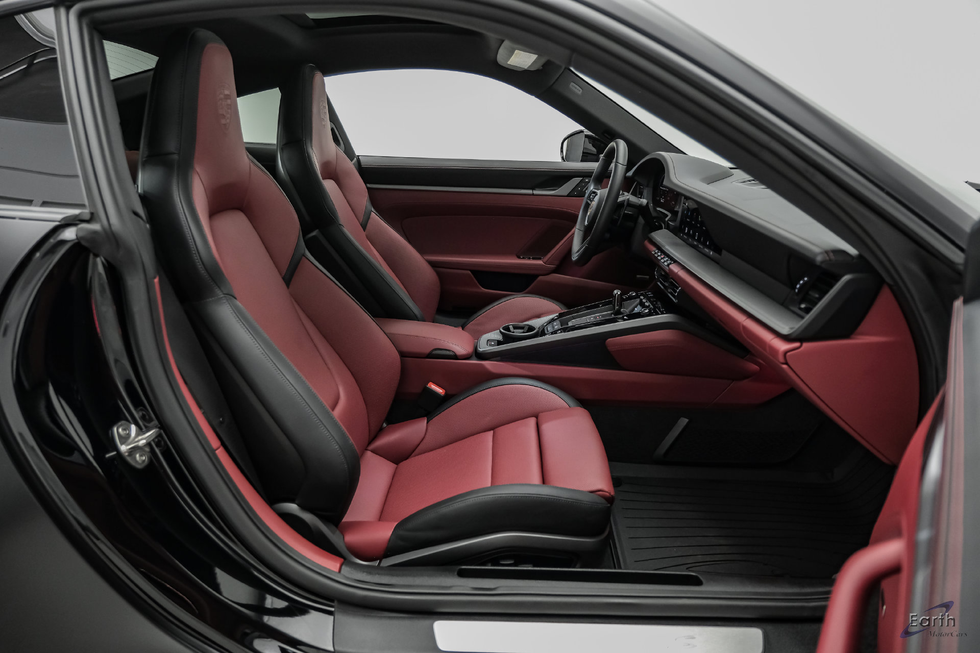 Used 2025 Porsche 911 Carrera S RWD image 47