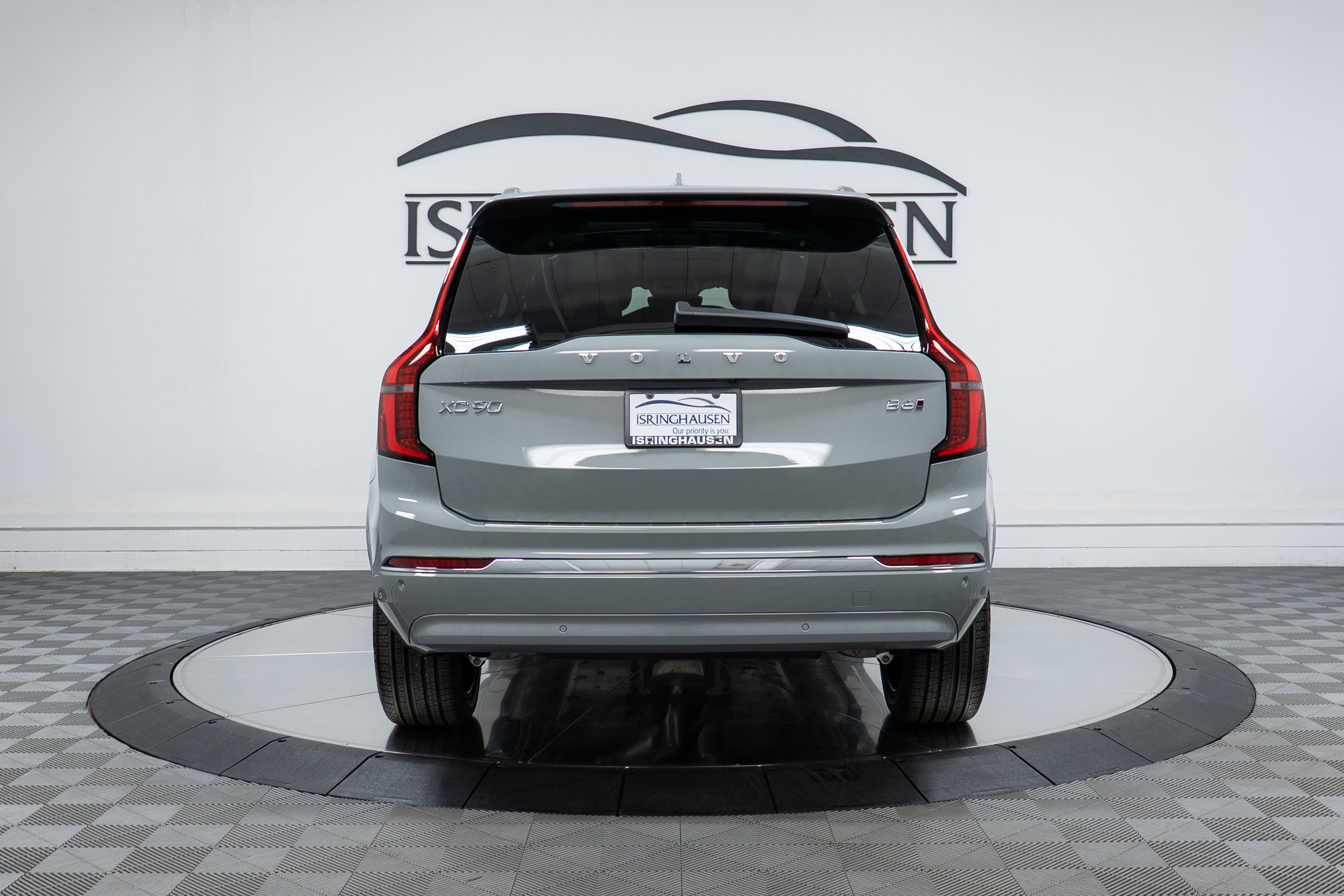 New 2026 Volvo XC90 B6 Plus w/ Protection Package Premier image 6