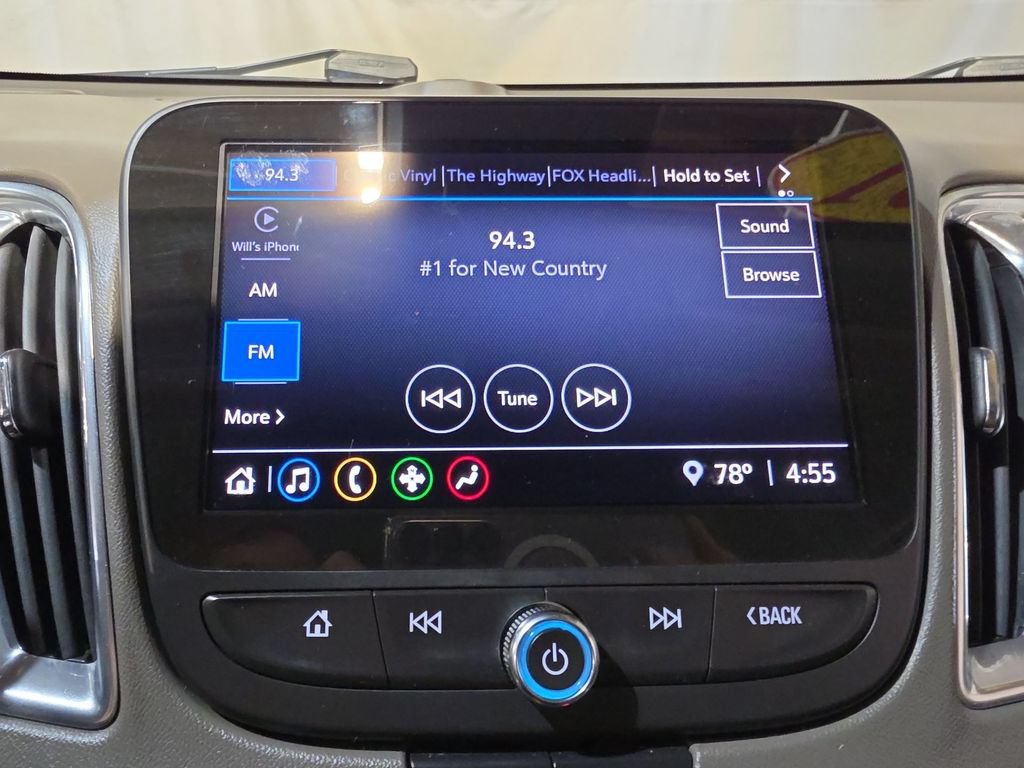 Used 2021 Chevrolet Malibu LT FWD image 12