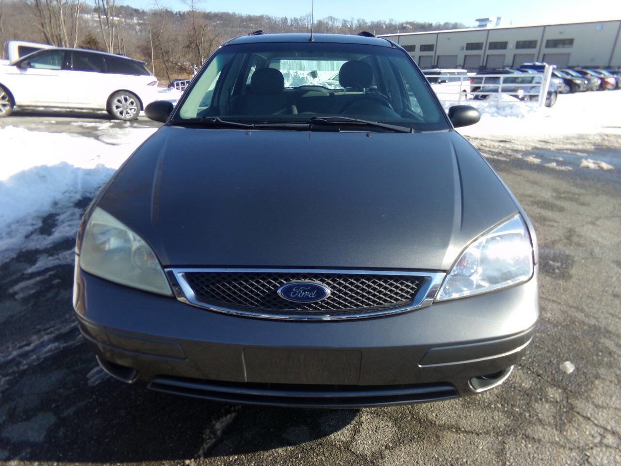 Used 2006 Ford Focus SE image 2
