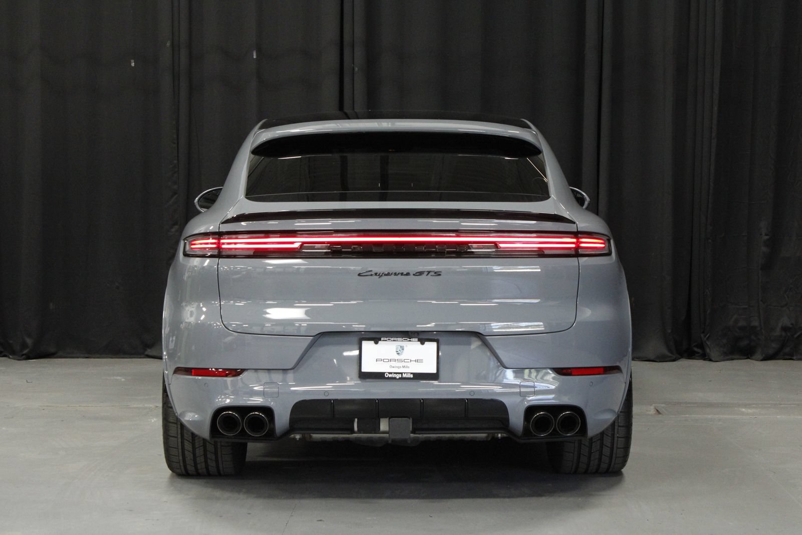 Used 2025 Porsche Cayenne GTS AWD/4WD image 4