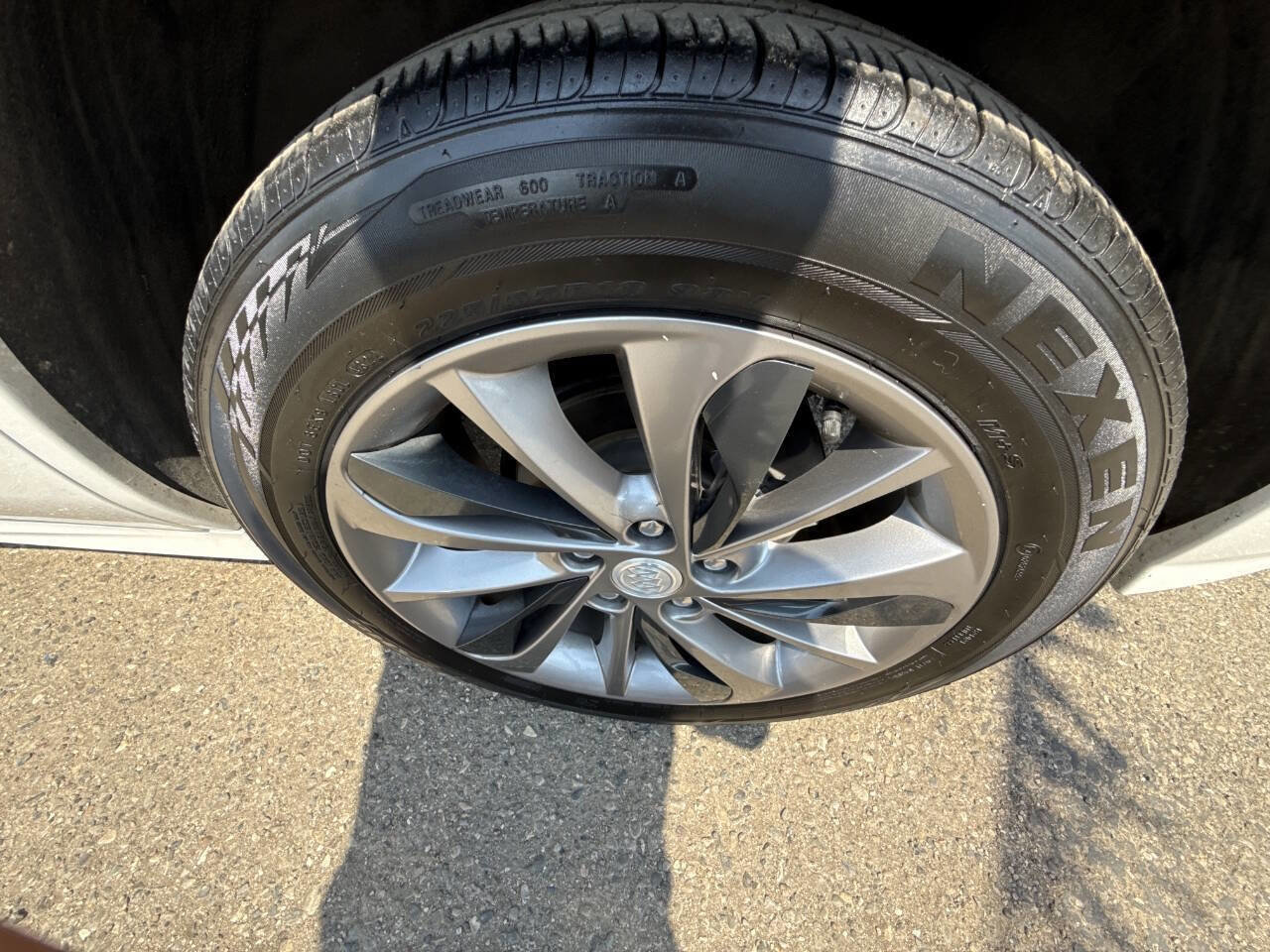 Used 2020 Buick Encore GX Select w/ Sport Touring Package FWD image 7