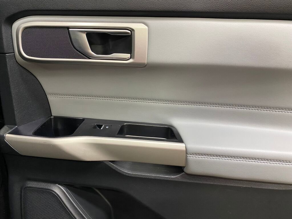 Used 2023 Ford Explorer XLT w/ Equipment Group 202A image 21