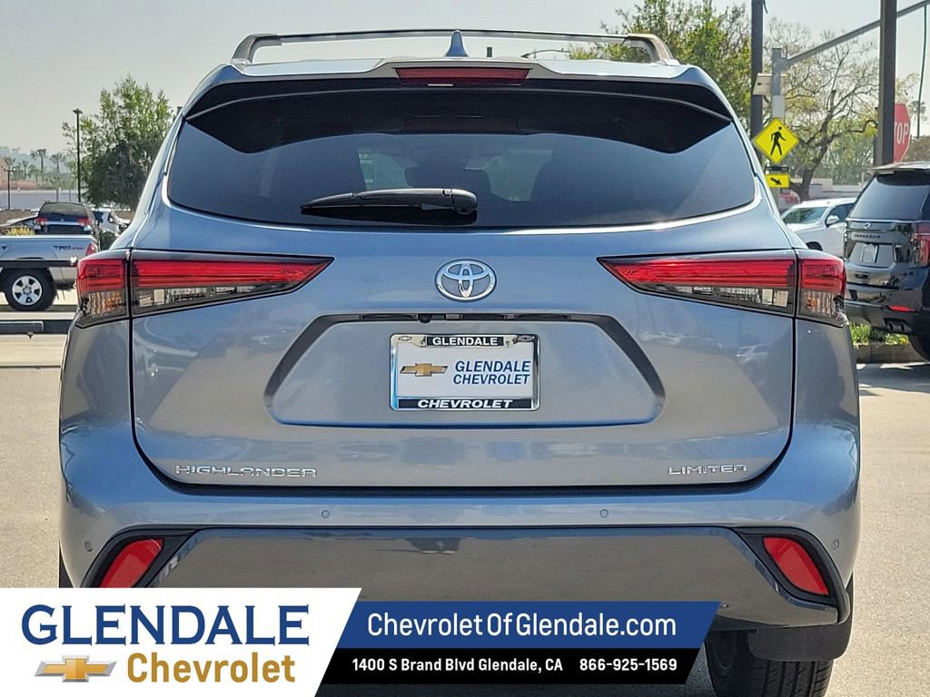 Used 2023 Toyota Highlander Limited image 13