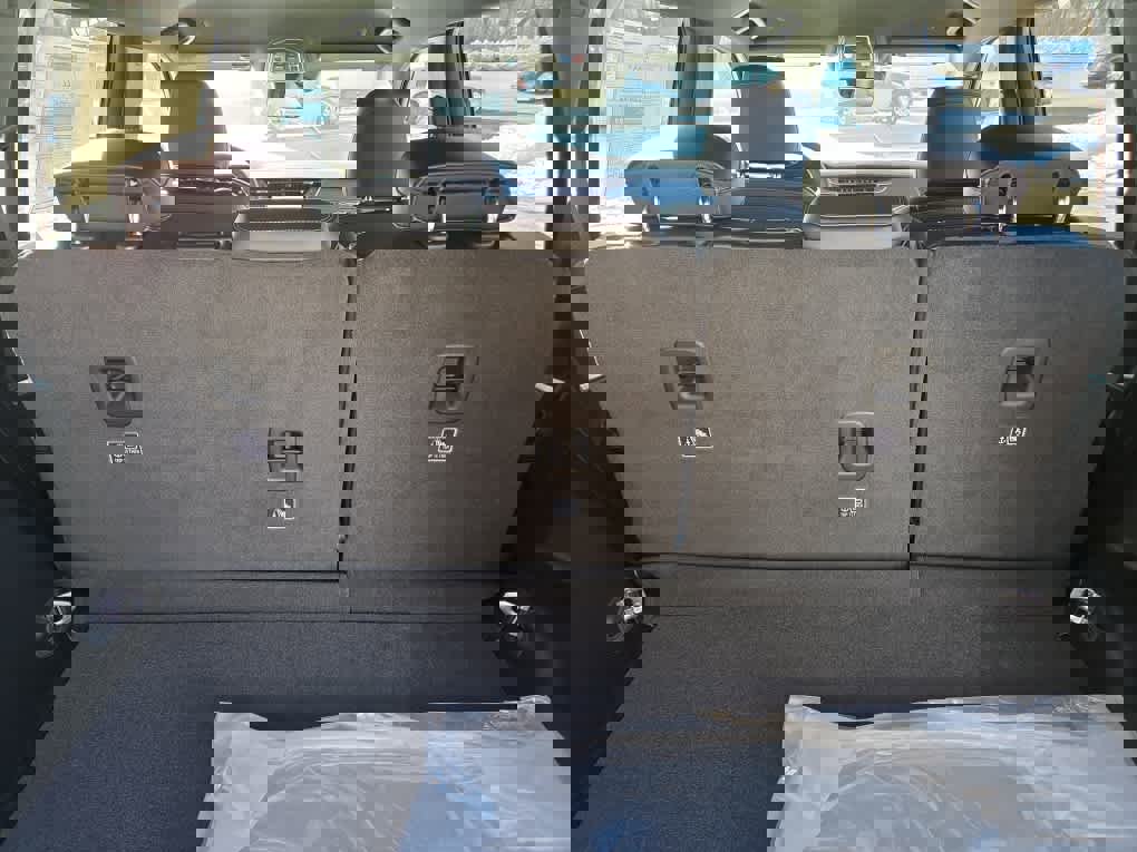 New 2025 Jeep Grand Cherokee Limited w/ Black Appearance Package image 10