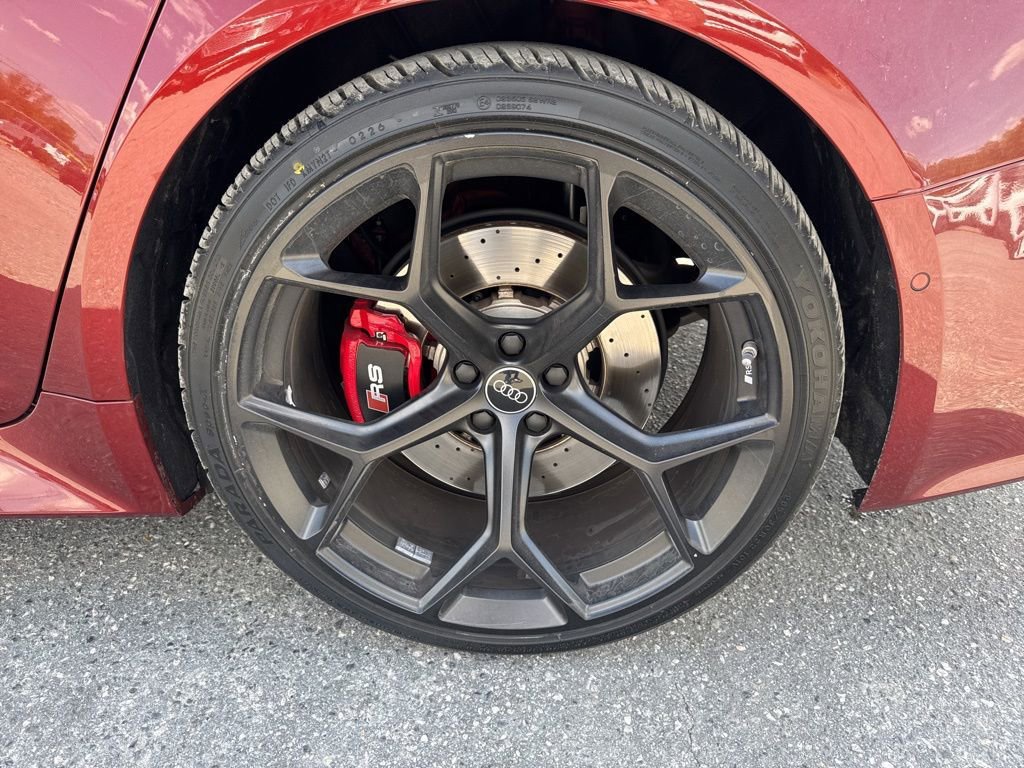 Used 2024 Audi RS 6 performance image 35