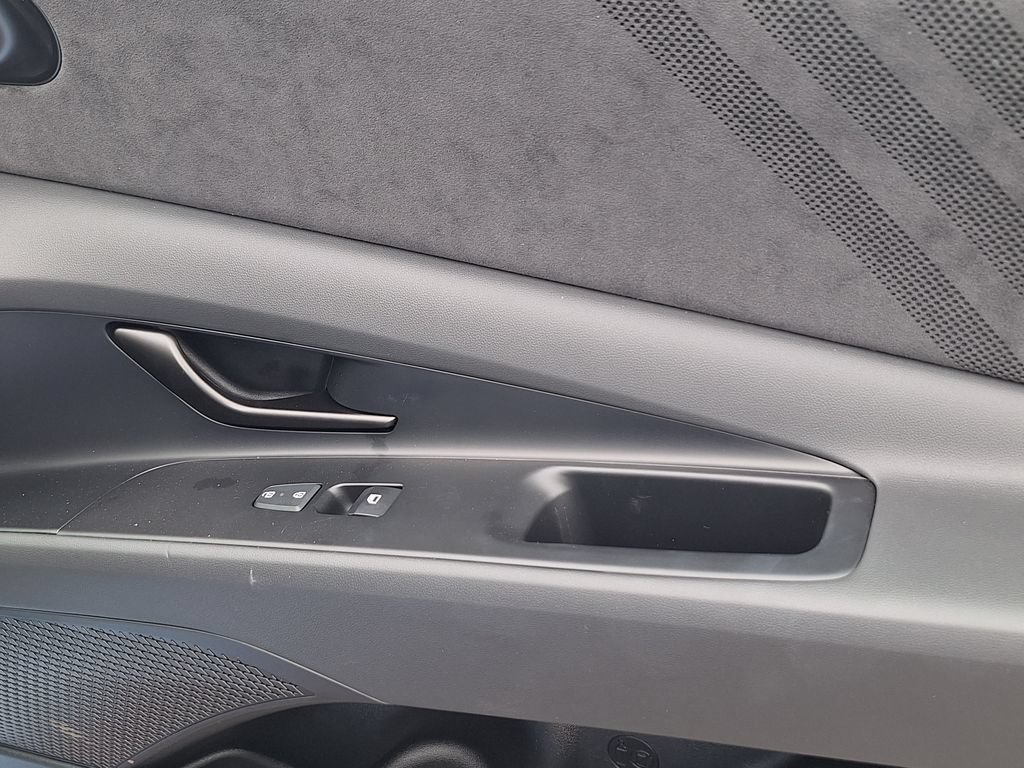 New 2026 Hyundai Elantra N FWD image 28