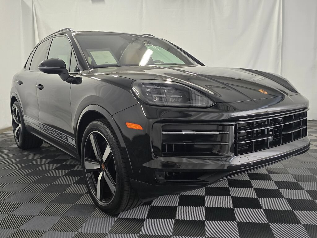 Certified 2026 Porsche Cayenne AWD/4WD image 10