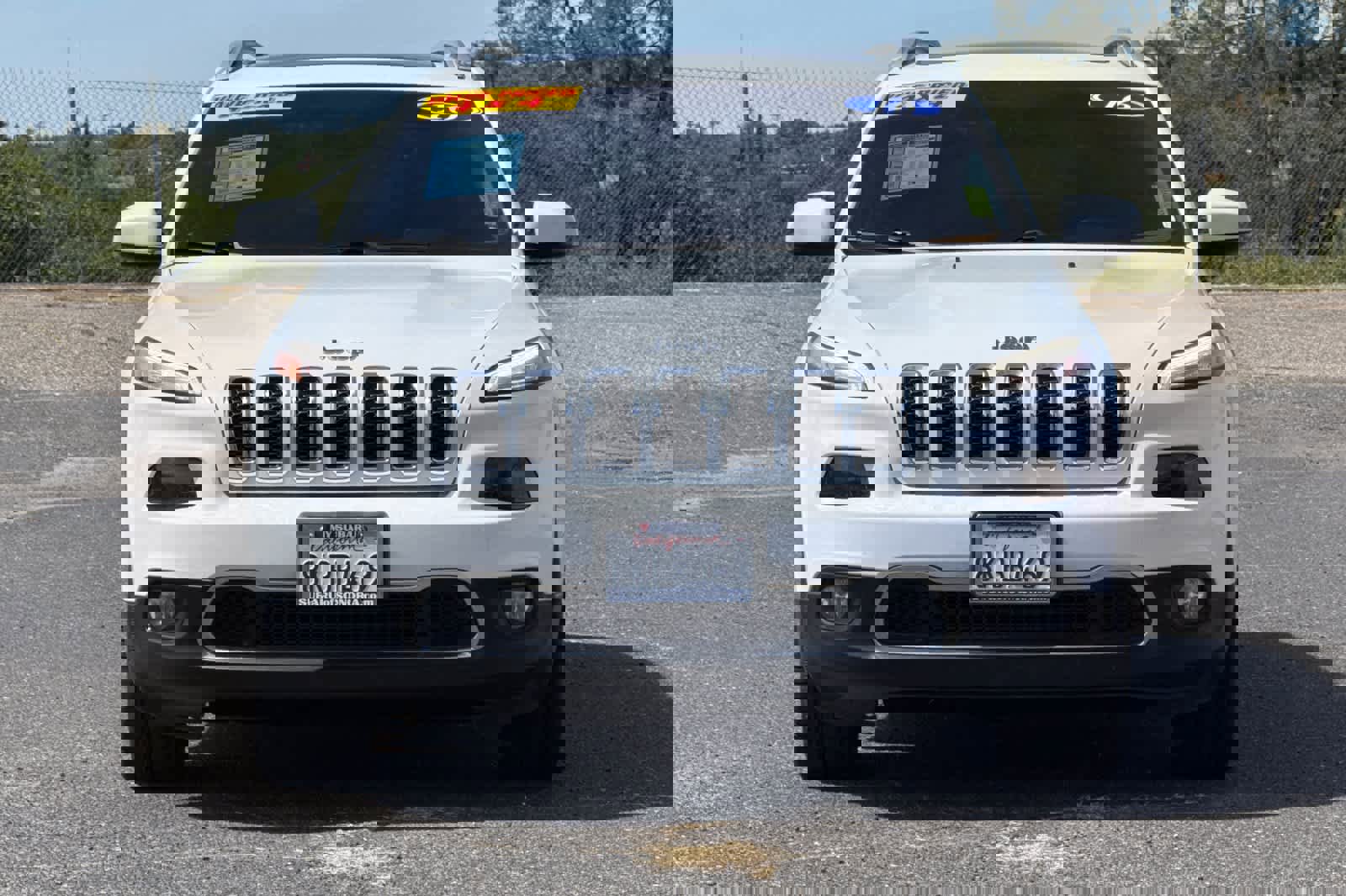 Used 2016 Jeep Cherokee Limited image 8