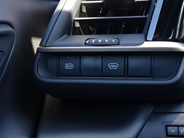 New 2027 Toyota Crown AWD/4WD image 31