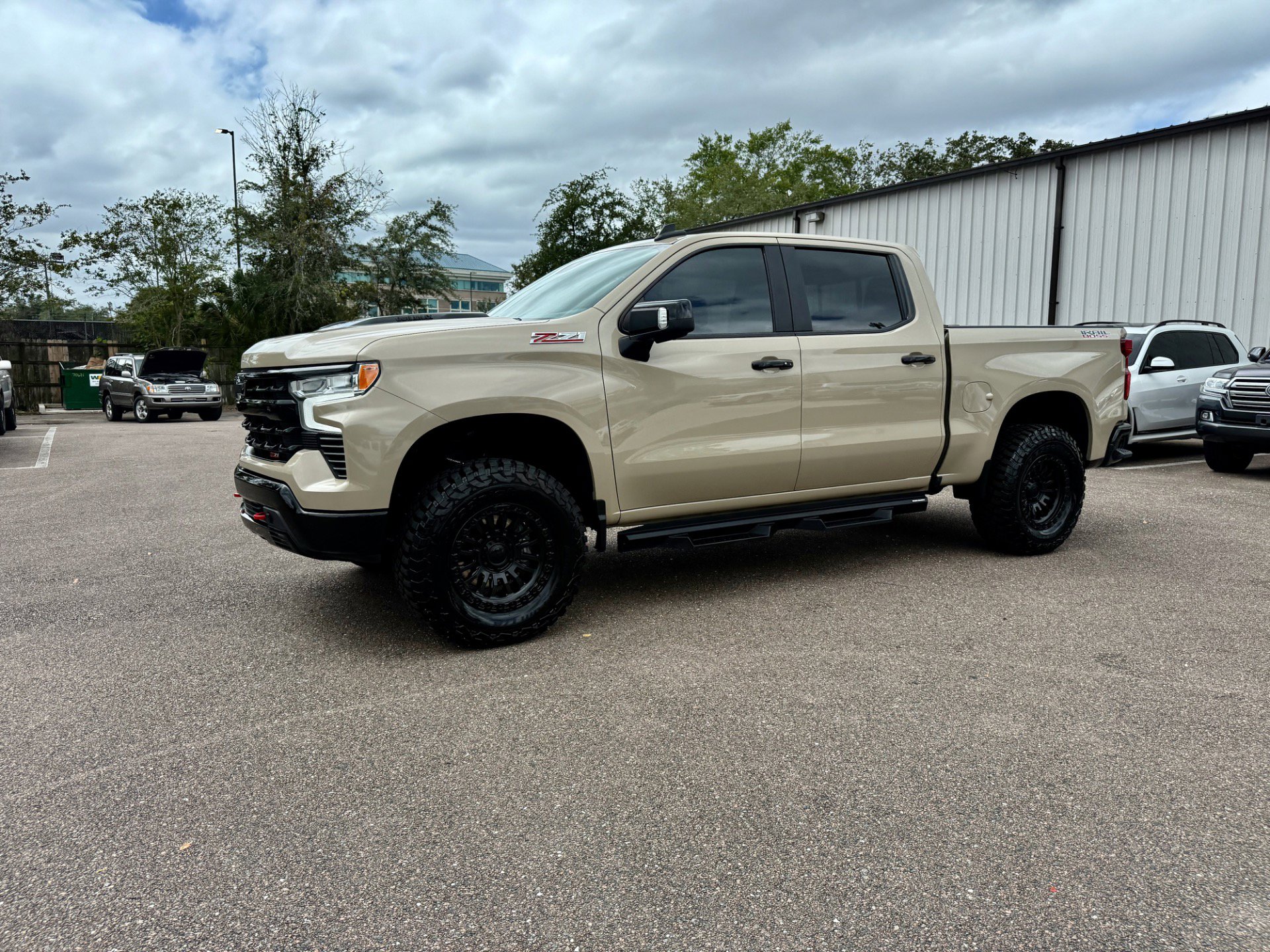Used 2022 Chevrolet Silverado 1500 LT Trail Boss w/ LT Trail Boss Premium Package image 9