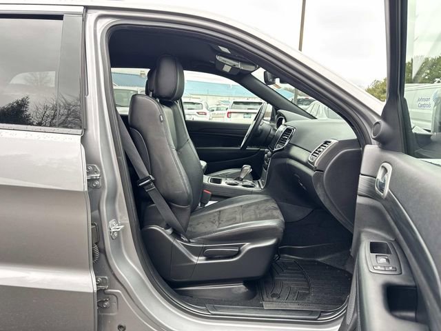 Used 2020 Jeep Grand Cherokee Altitude image 11