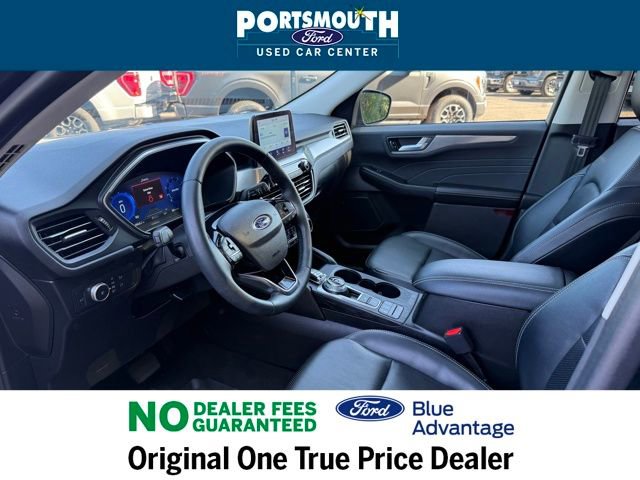 Certified 2022 Ford Escape Titanium w/ Class II Trailer Tow Package image 4