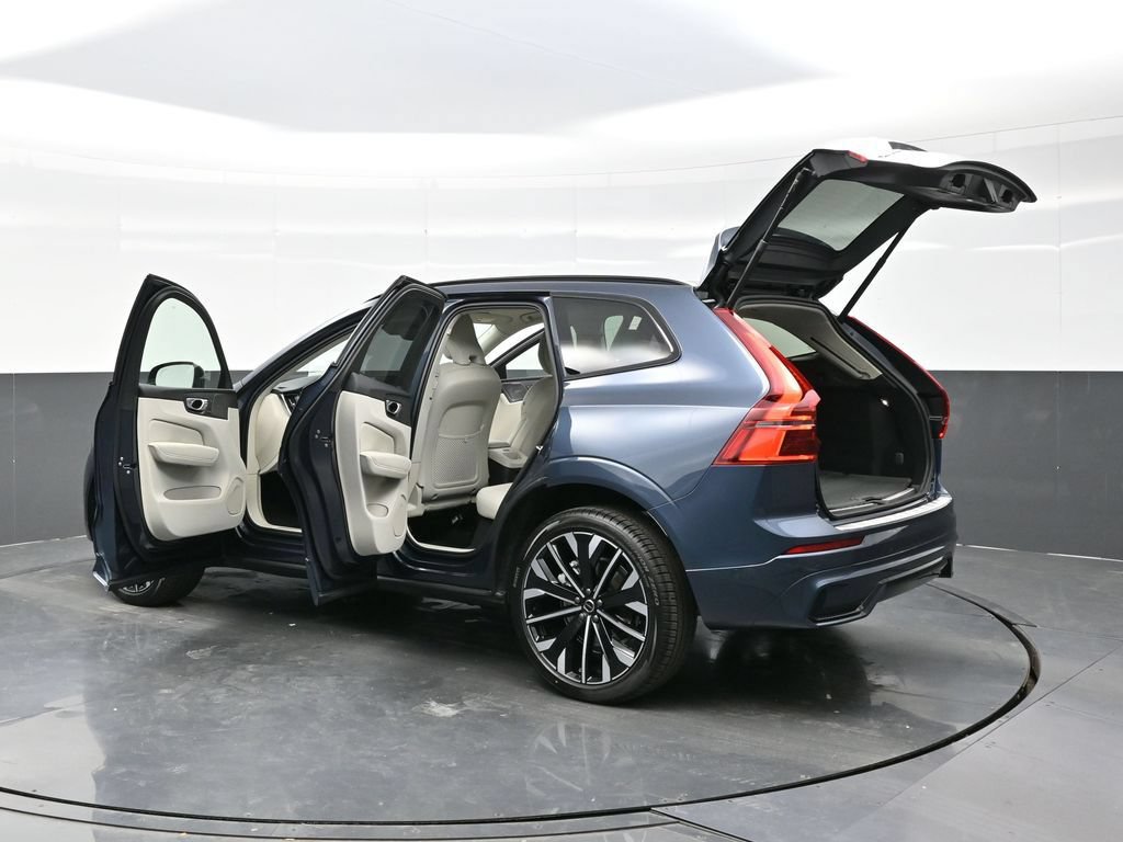 New 2026 Volvo XC60 T8 Ultra w/ Protection Package Premier AWD/4WD image 62