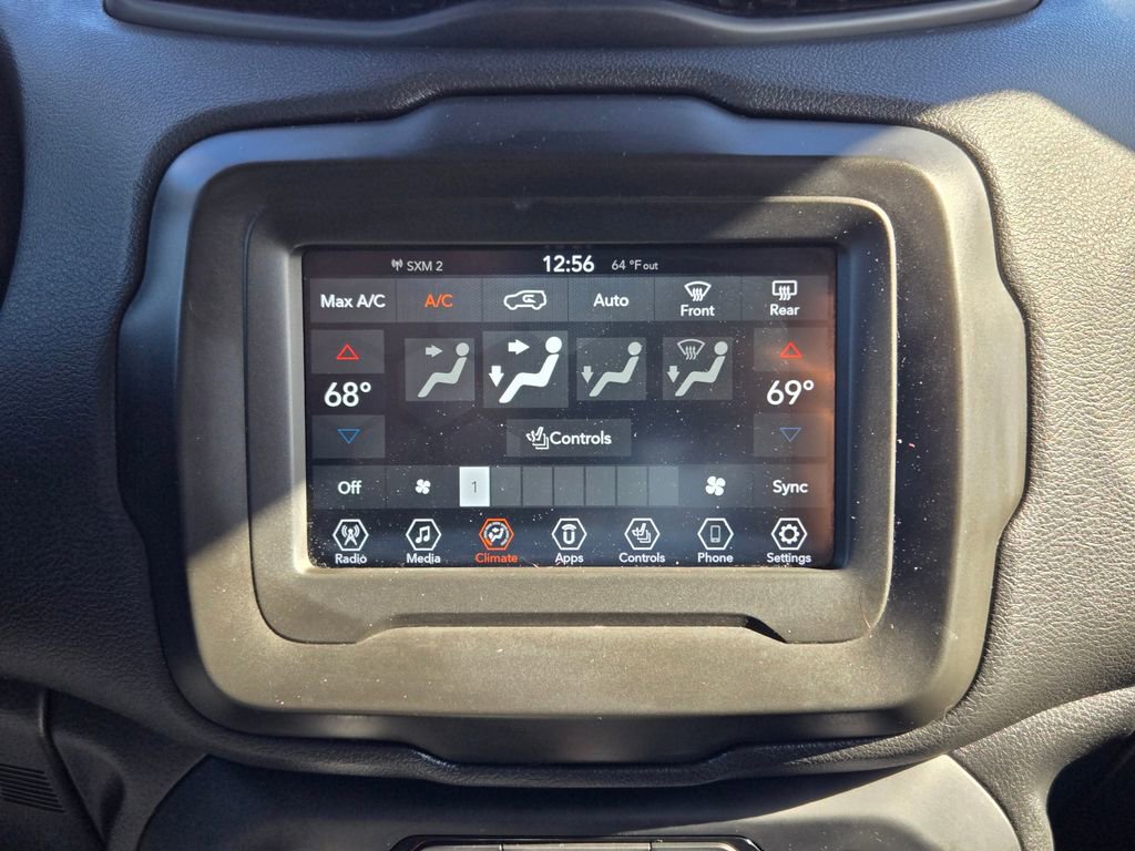 Used 2020 Jeep Renegade Limited image 22