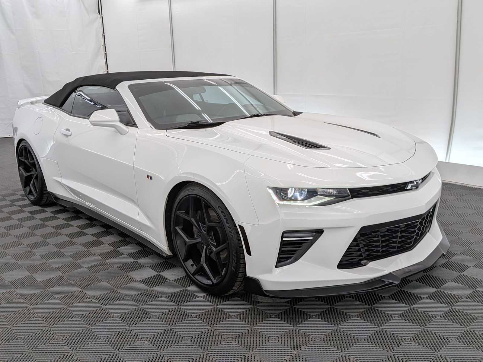 Used 2016 Chevrolet Camaro SS image 7