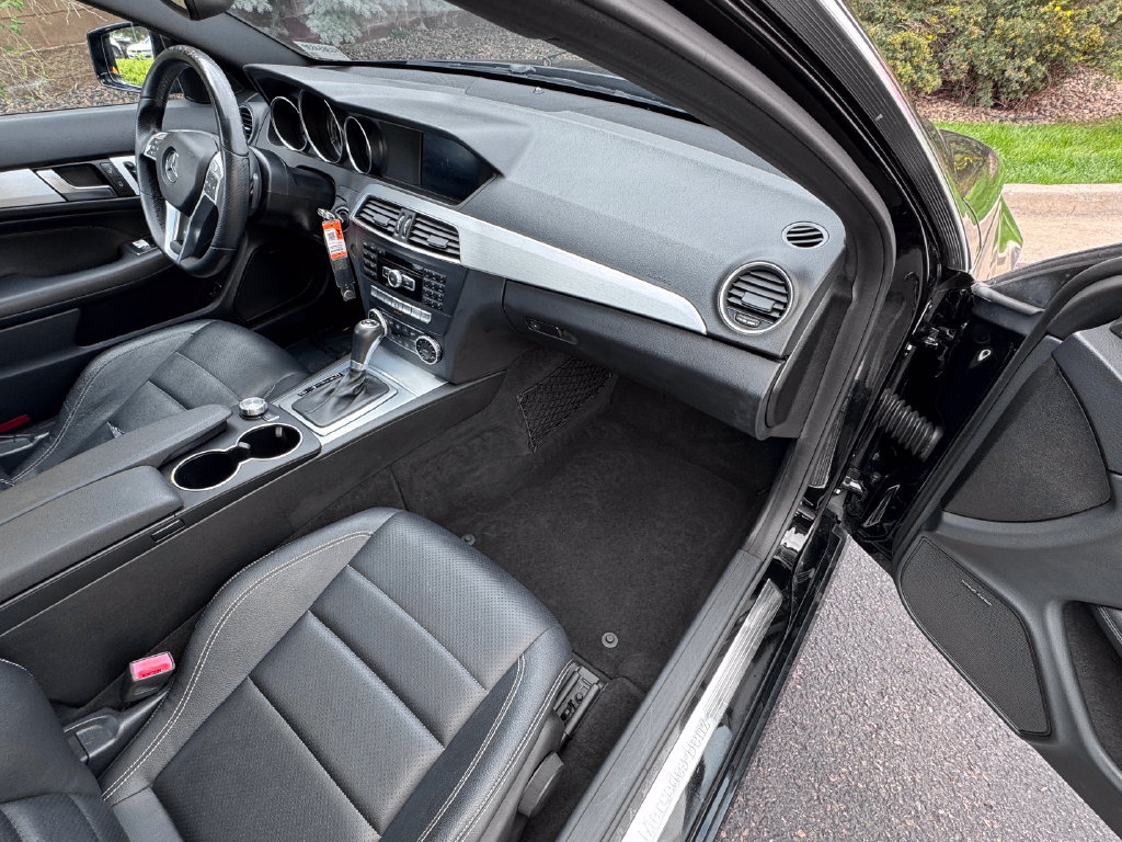 Used 2015 Mercedes-Benz C 250 Coupe image 26