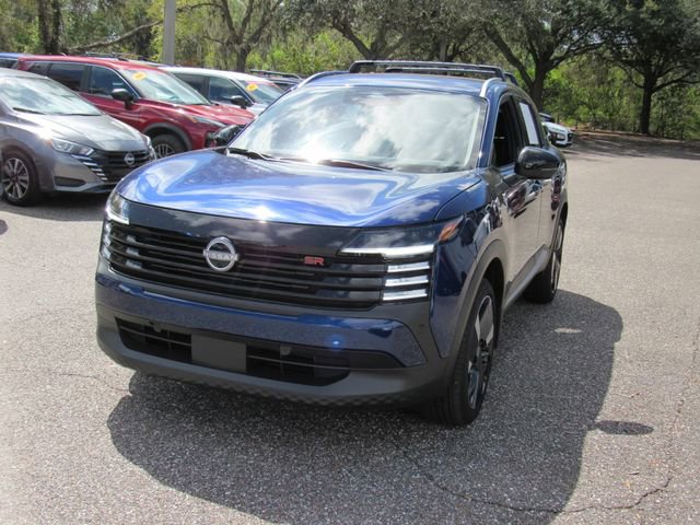 Used 2026 Nissan Kicks SR image 7