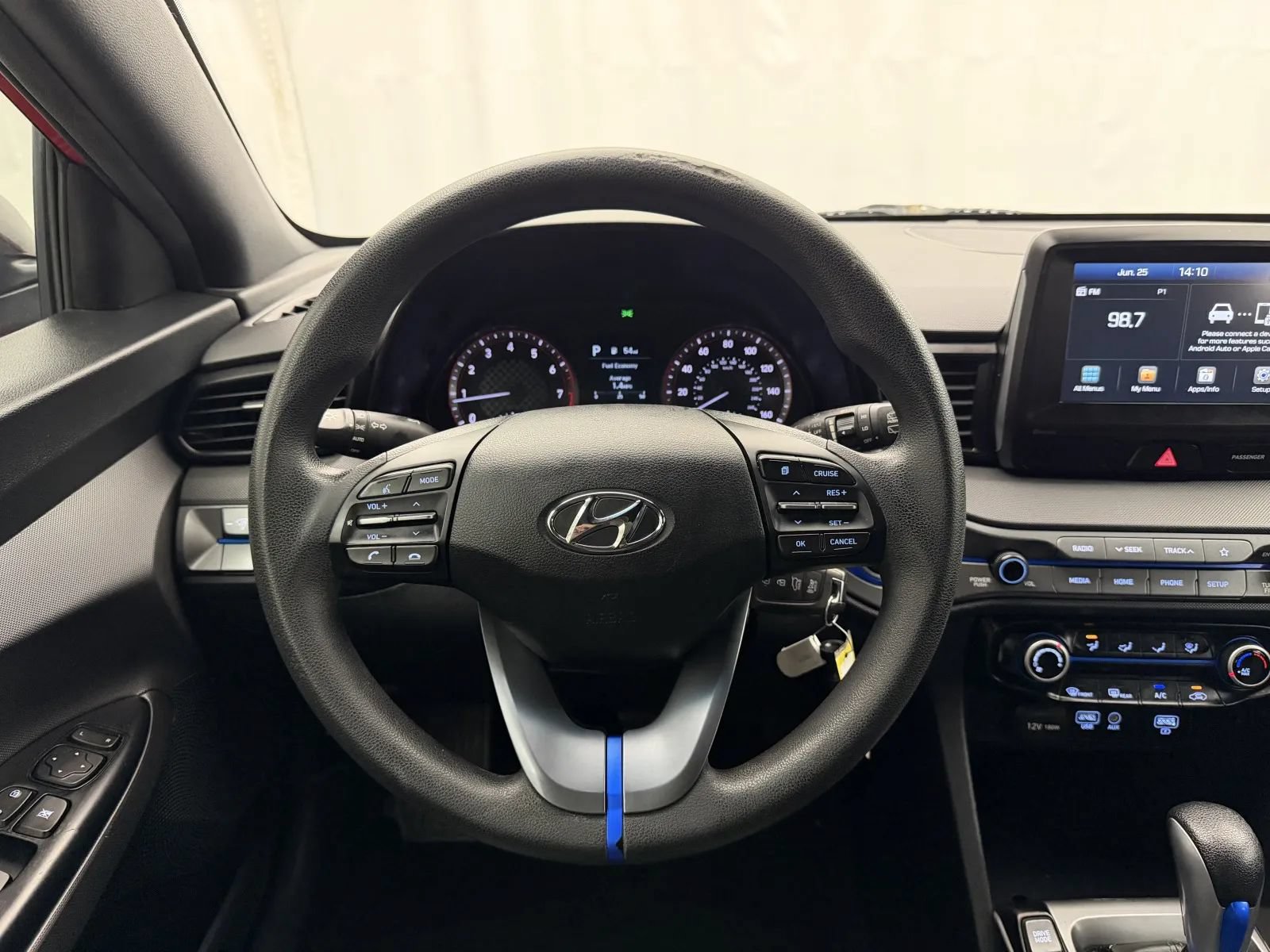 Used 2019 Hyundai Veloster 2.0 FWD image 11