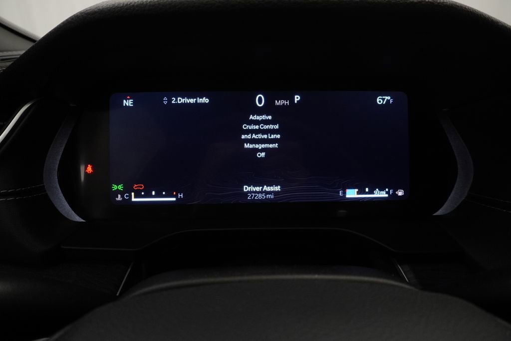 Certified 2024 Jeep Grand Cherokee Limited w/ Black Appearance Package image 31