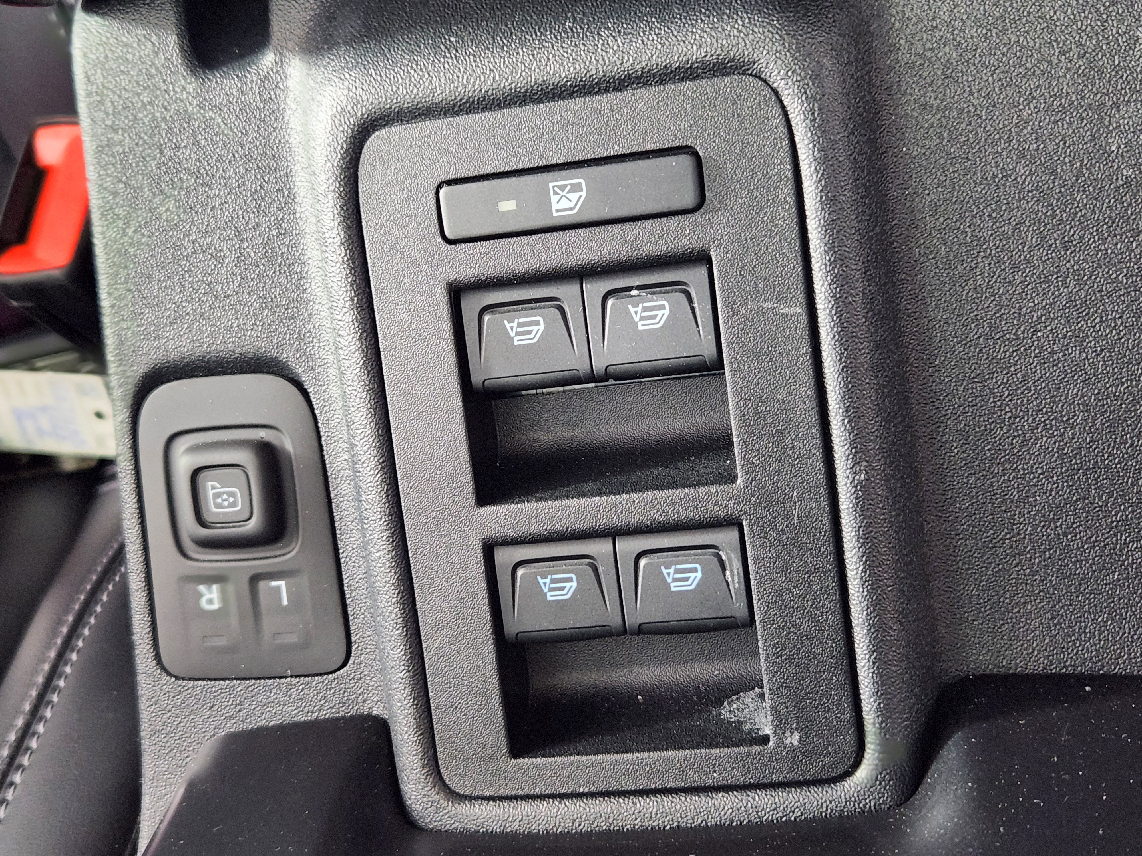 New 2025 Ford Bronco Outer Banks image 17