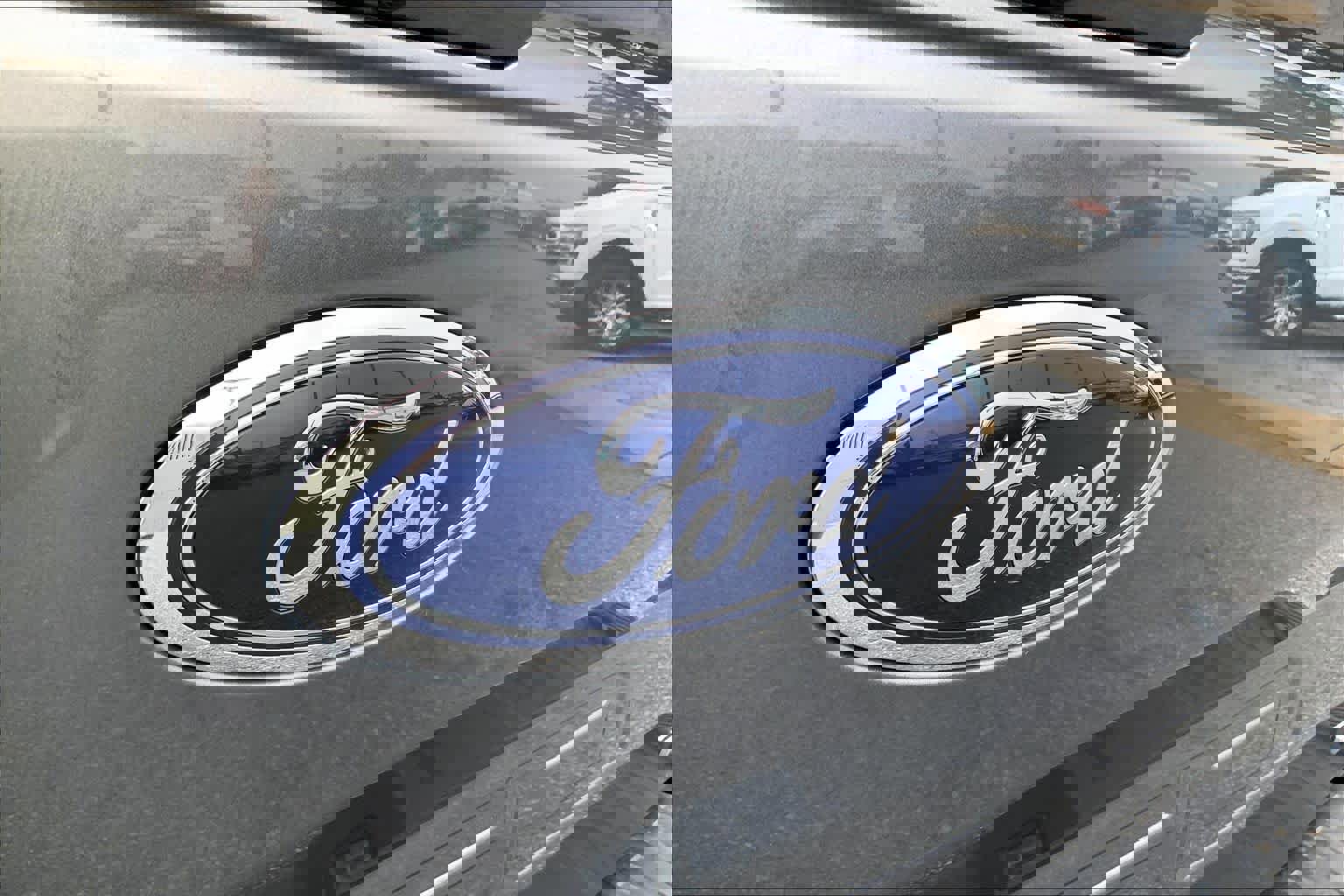 Used 2019 Ford F150 Lariat w/ Equipment Group 502A Luxury image 29