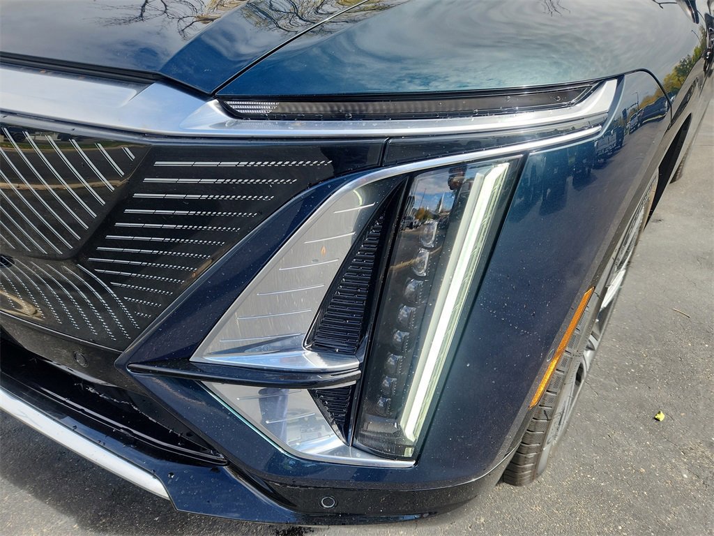 New 2026 Cadillac Lyriq Premium Luxury image 5