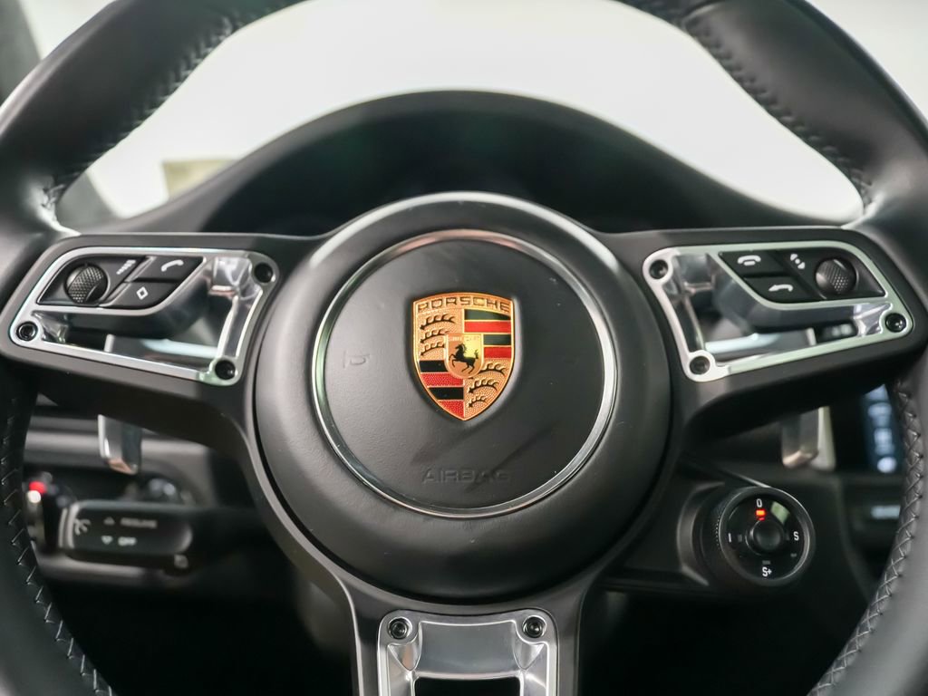 Used 2020 Porsche Macan Turbo AWD/4WD image 27