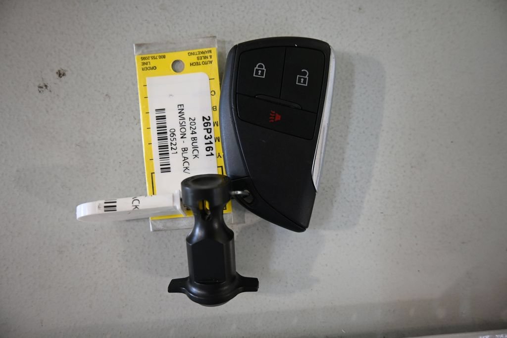 Used 2024 Buick Envision Preferred AWD/4WD image 9