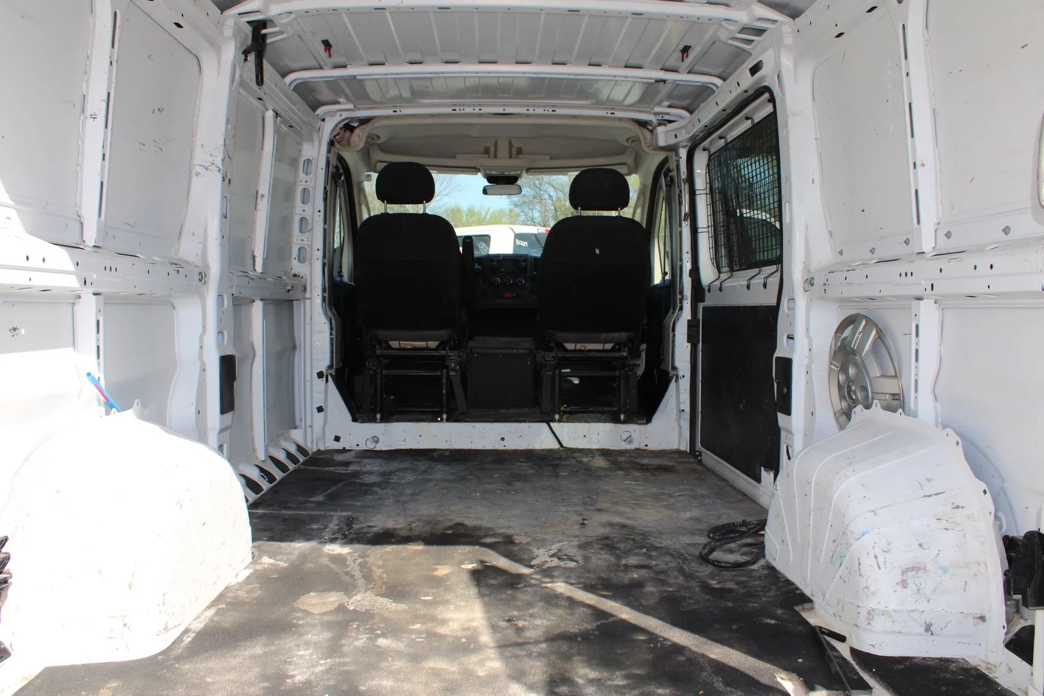 Used 2018 RAM ProMaster 1500 w/ Mopar Trailer Tow Group FWD image 13