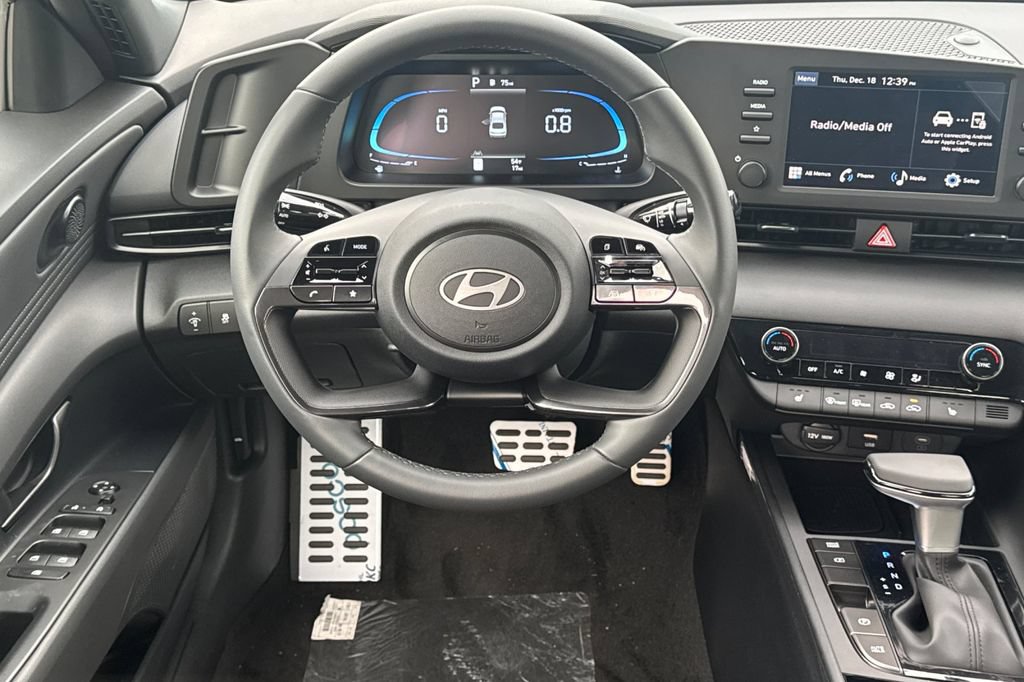 New 2026 Hyundai Elantra SEL Sport Premium FWD image 15