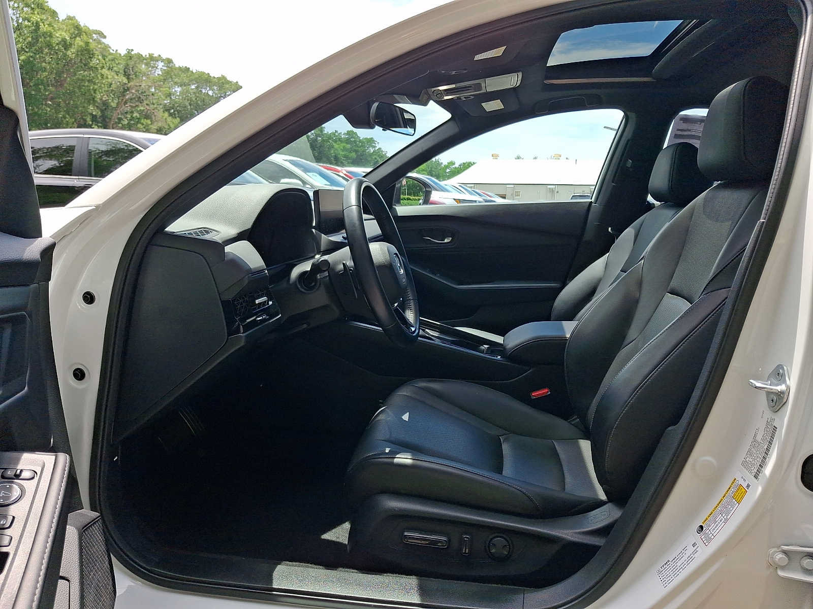 Used 2023 Honda Accord Sport image 13