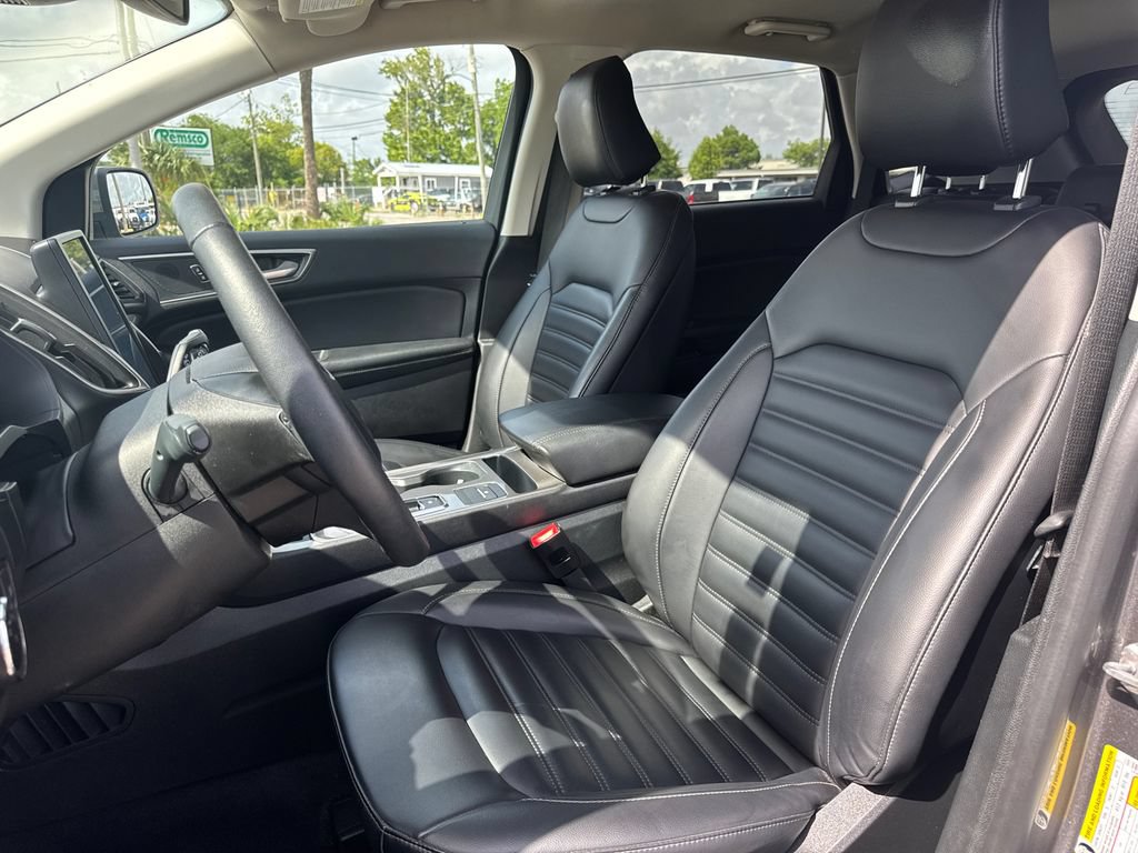 Used 2024 Ford Edge SEL AWD/4WD image 12