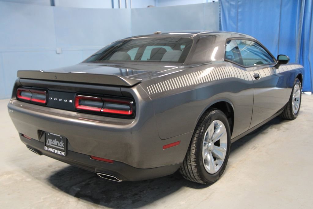 Used 2019 Dodge Challenger SXT image 26