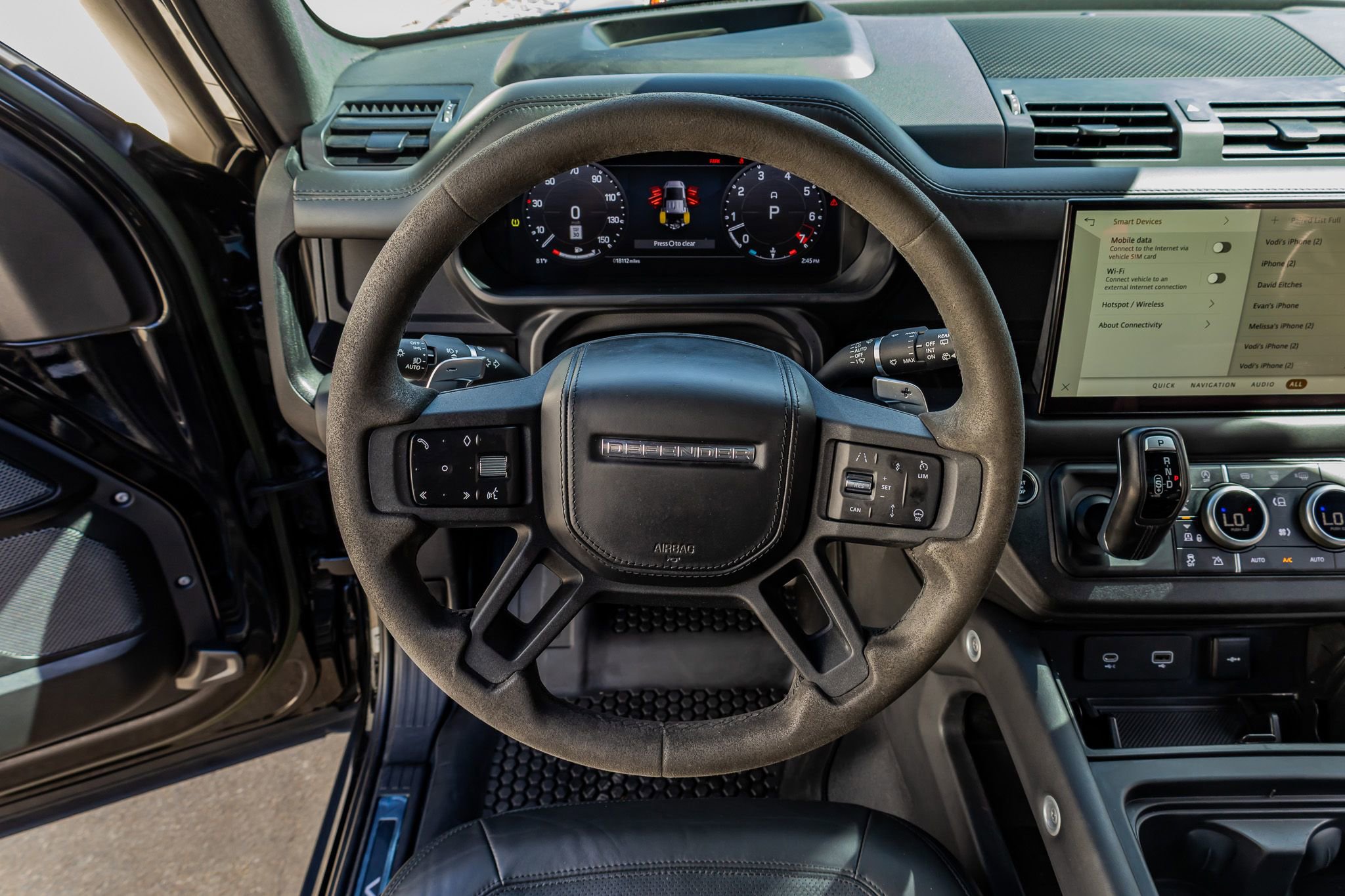 Used 2023 Land Rover Defender 110 V8 image 18