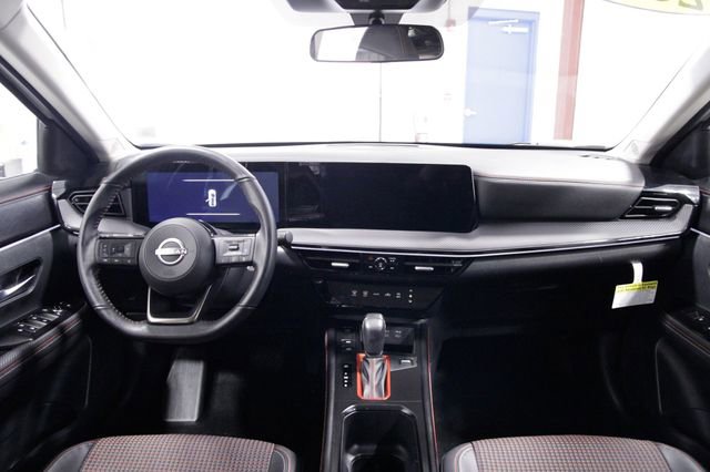 Used 2025 Nissan Kicks SR image 16