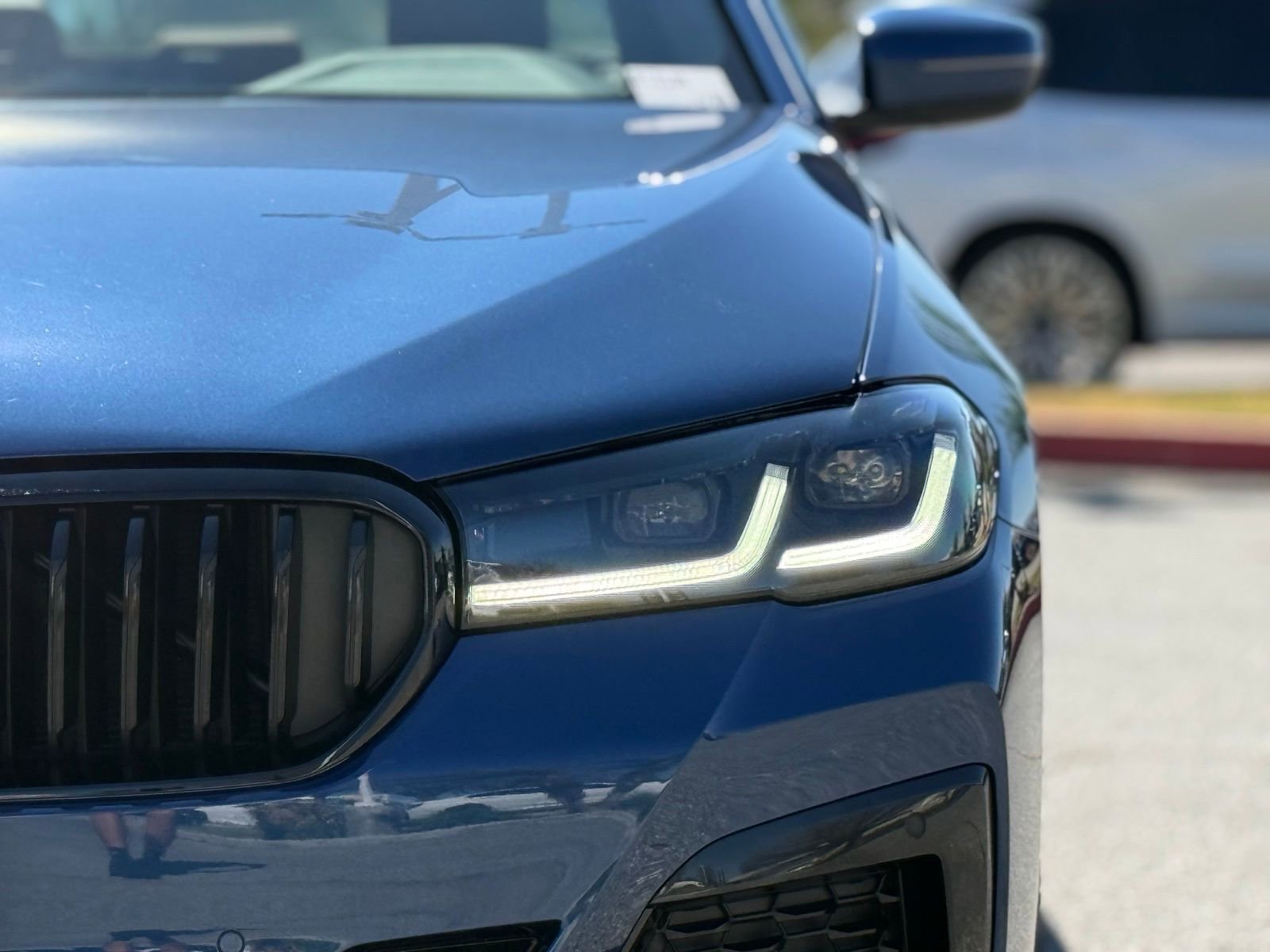 Used 2023 BMW 530e 530e iPerformance w/ M Sport Package image 13