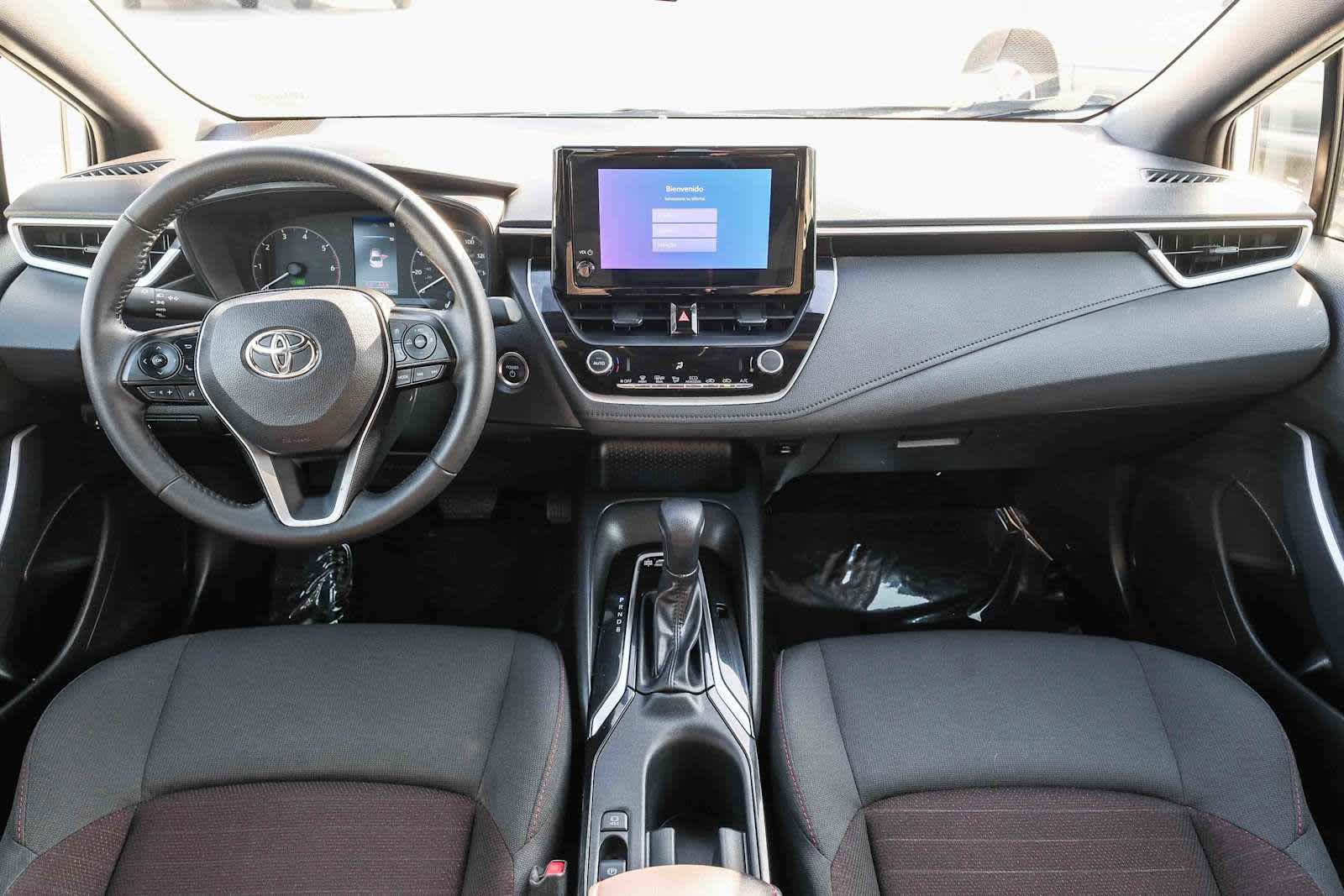 Used 2025 Toyota Corolla SE FWD image 13
