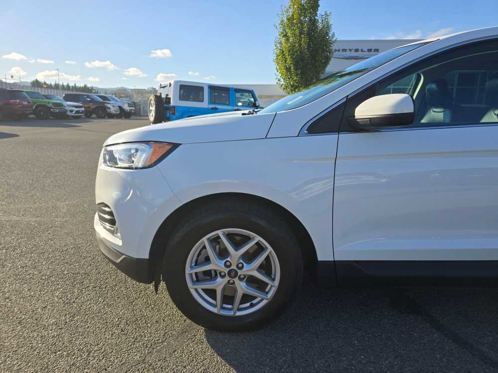 Used 2021 Ford Edge SEL w/ Cargo Accessory Package image 18