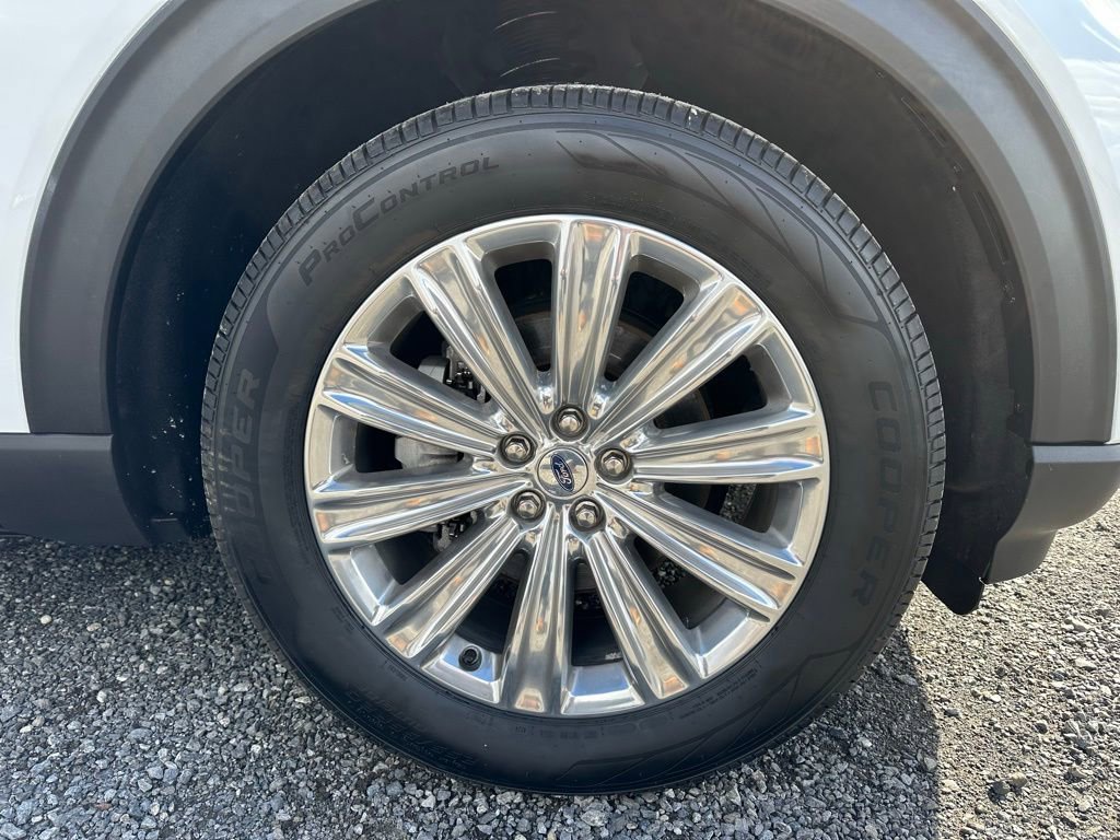 Used 2020 Ford Explorer Limited image 24