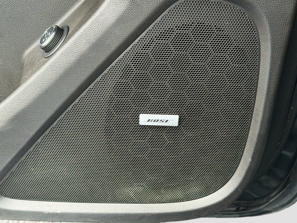 Used 2021 Chevrolet Traverse RS image 41