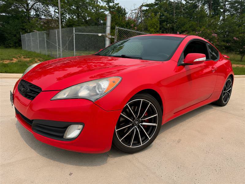 Used 2011 Hyundai Genesis 3.8 RWD image 1