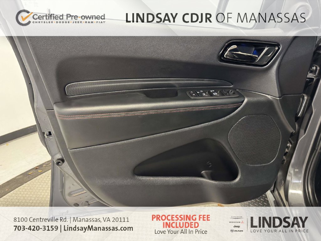 Certified 2025 Dodge Durango R/T w/ Blacktop Package AWD/4WD image 18