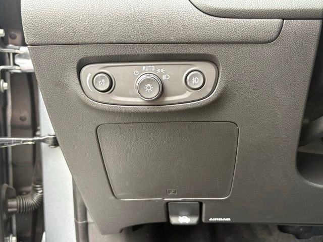 Used 2023 Buick Encore GX Select w/ Experience Buick Package FWD image 31