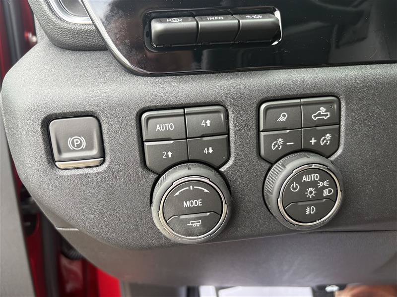 New 2026 Chevrolet Silverado 3500 LTZ w/ LTZ Plus Package AWD/4WD image 29