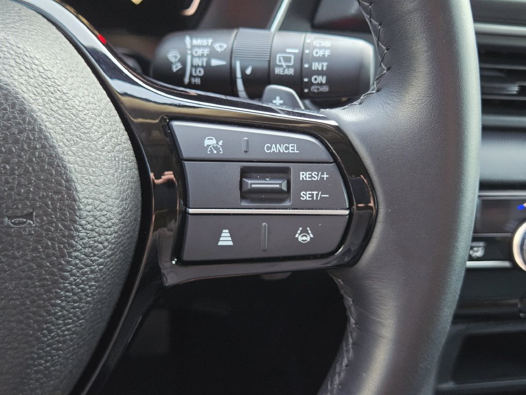 Certified 2025 Honda Pilot Touring image 29