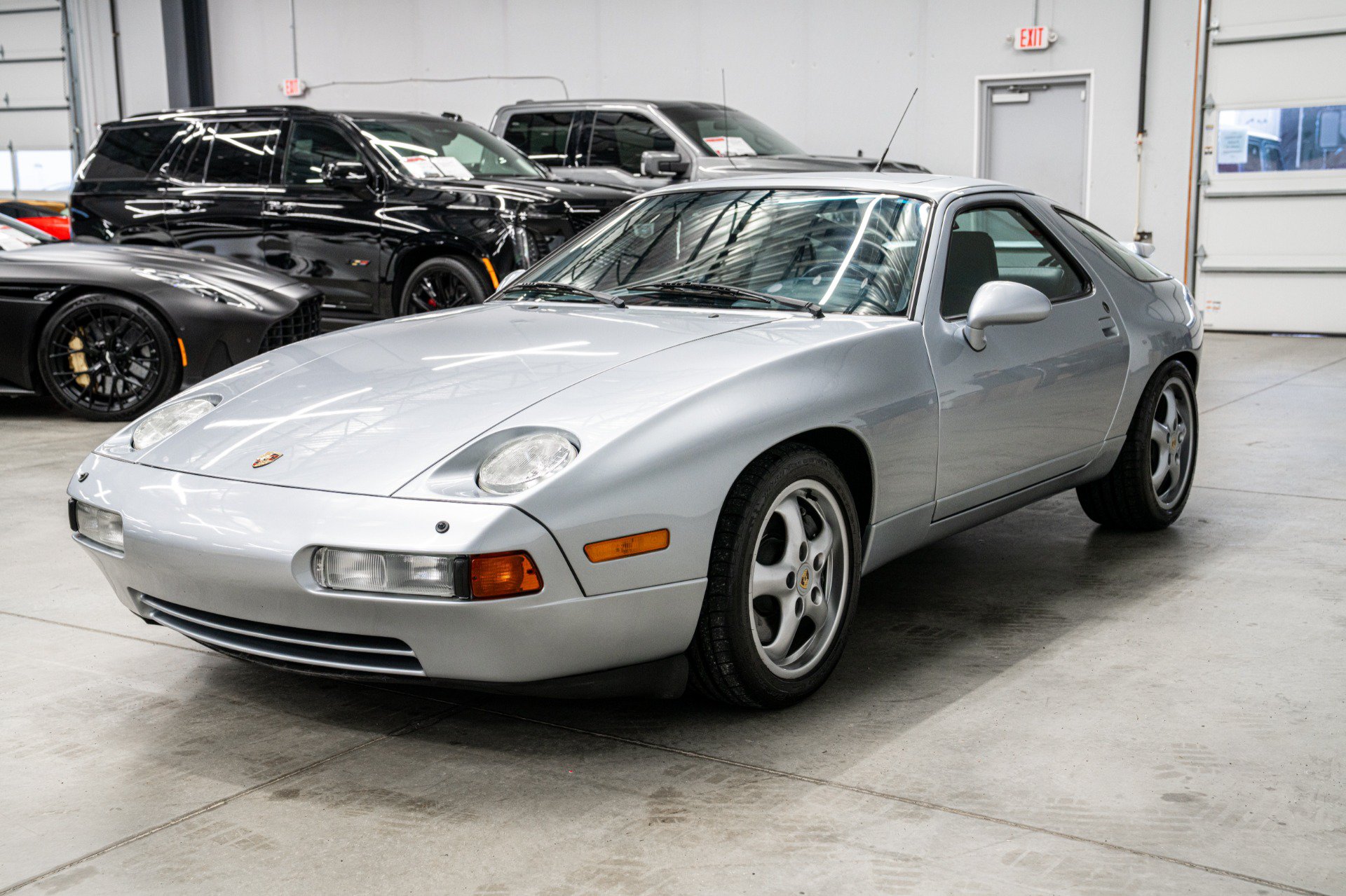 Used 1994 Porsche 928 GTS RWD image 5