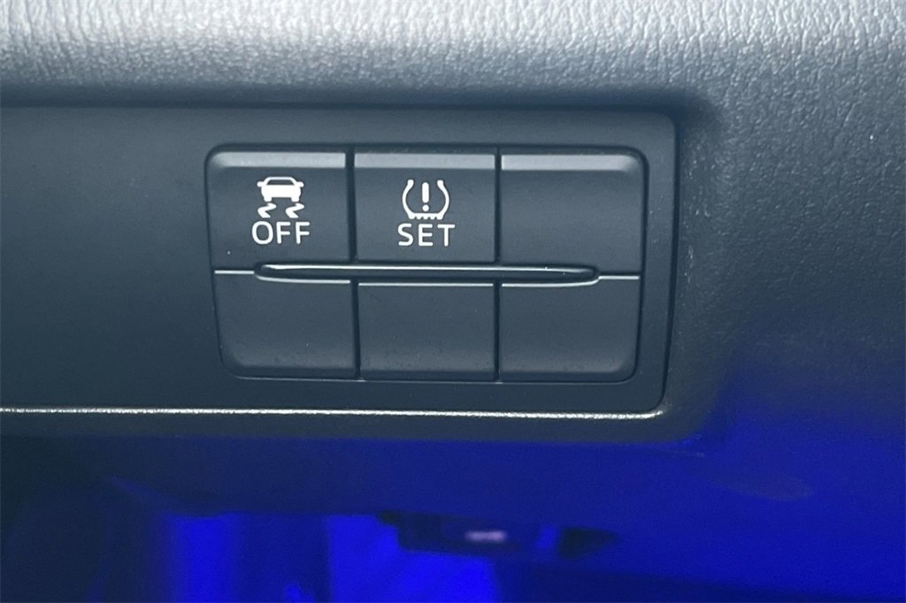 Used 2017 FIAT 124 Spider Classica image 26